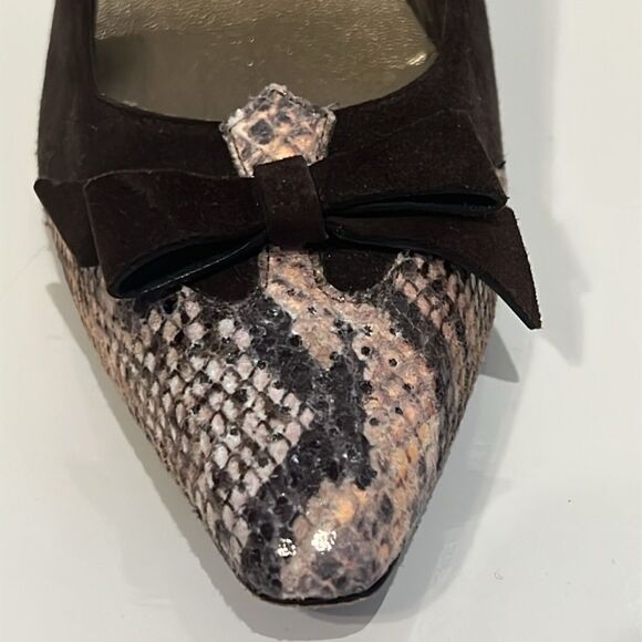 Stuart Weitzman Brown Suede/Embossed Leather Toe and Kitten Heel Shoes Size 7 - Picture 10 of 15